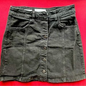 Black jean skirt with buttons